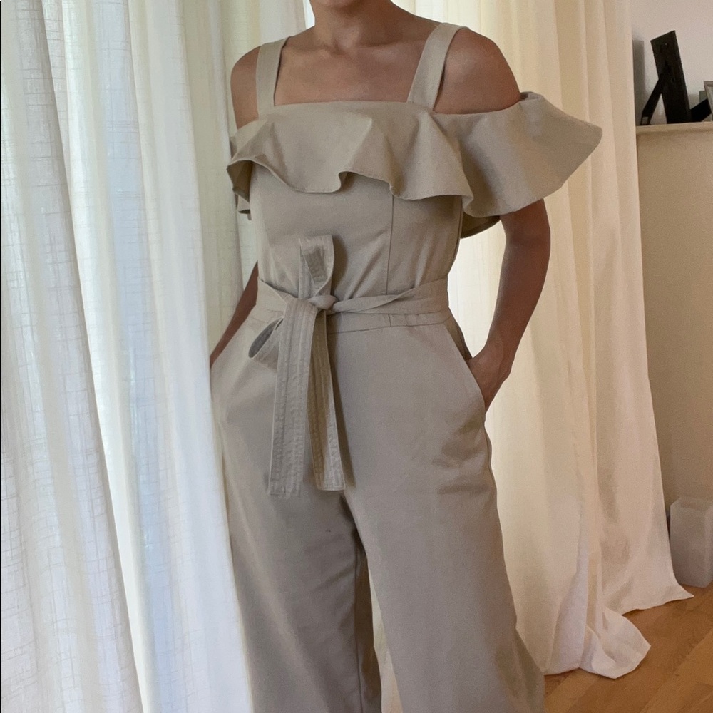 Like New - Banana Republic off shoulder cropped wide leg khaki jumpsuit.